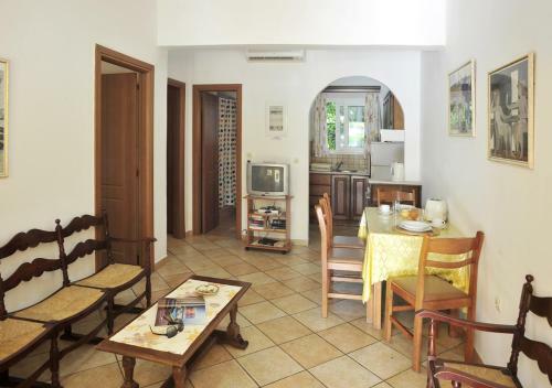 Ariti Apartments