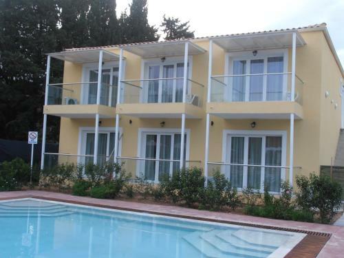 Hotel Frosini Gardens