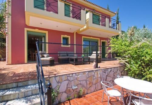 Villa In Kato Kateleios Sleeps 7 With Pool And Air Con