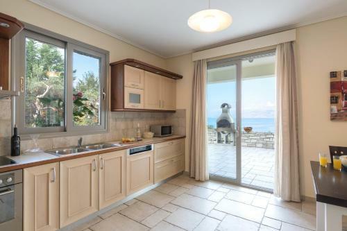 Villa White Stone By Rodostamo Hotel
