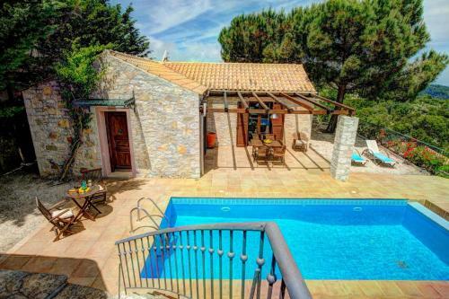 Katsarata Villa Sleeps 4 Pool Air Con Wifi