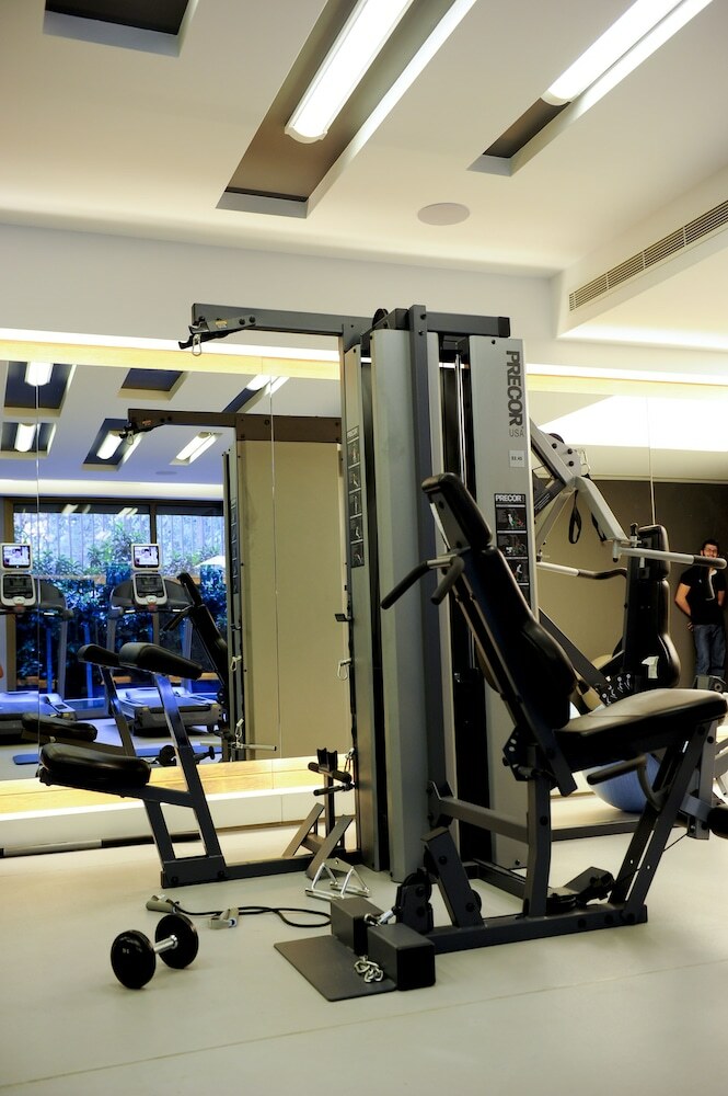 Hotel Saifi Suites