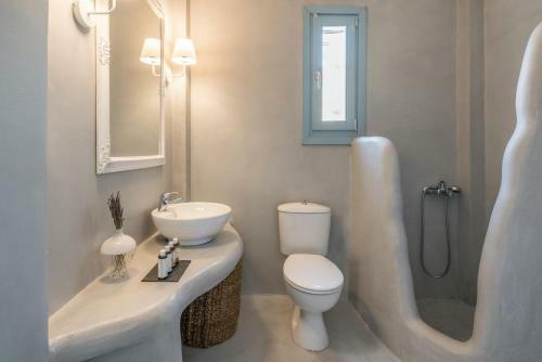 Eneos Kythnos Beach Villas-executive And Premium Villas