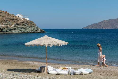 Eneos Kythnos Beach Villas-executive And Premium Villas