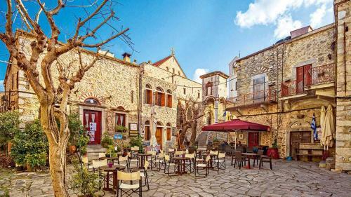 Filoxenia Hotel