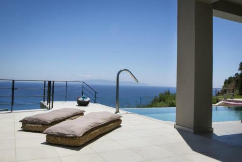 Kleismata Villa Sleeps 10 Pool Air Con Wifi