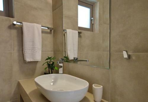 Villa In Kleismata Sleeps 7 Includes Swimming Pool And Air Con