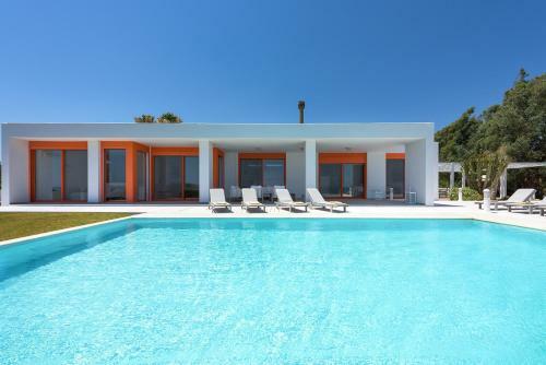 Lachania Villa Sleeps 18 With Pool And Air Con