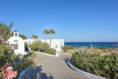 Lachania Villa Sleeps 18 With Pool And Air Con