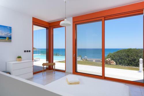 Lachania Villa Sleeps 18 With Pool And Air Con
