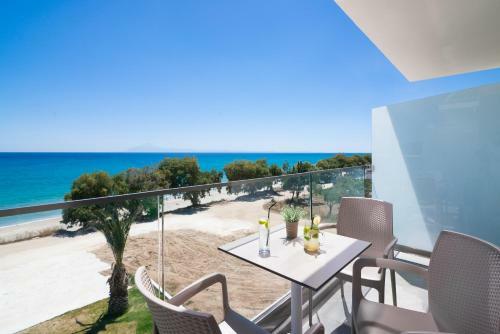 Hotel Acron Suites