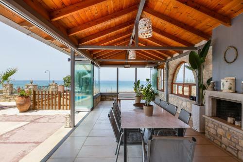 Golden Sand Villa