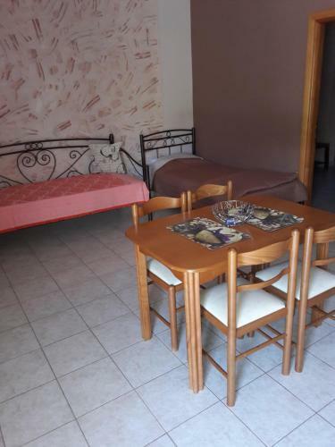 Elysee Apartments