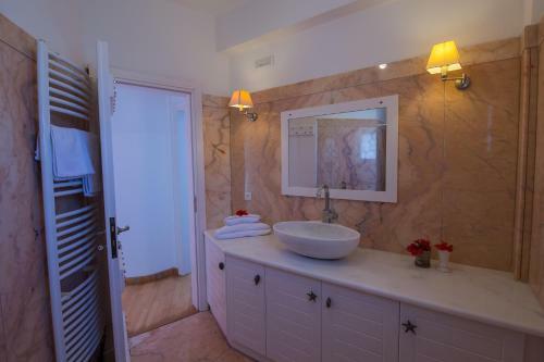 A&v Sea View Villa