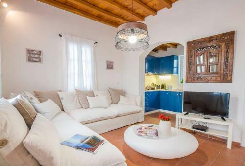 Mykonos Psarrou Villas For 18 People