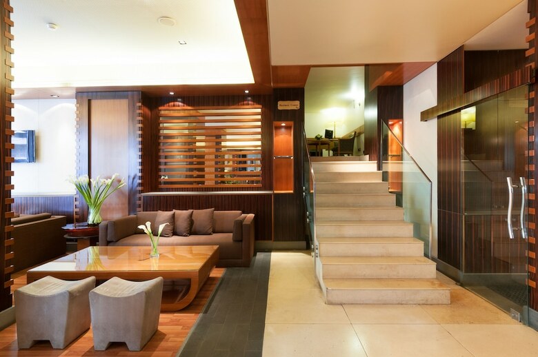 Le Commodore Hotel