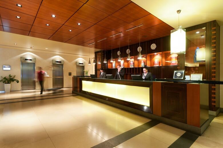 Le Commodore Hotel