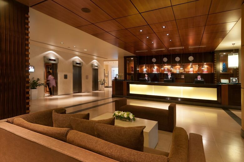 Le Commodore Hotel