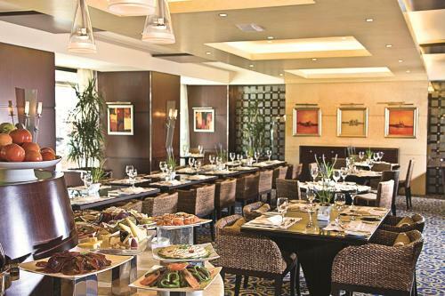 Hotel Raouche Arjaan By Rotana