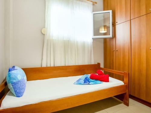 Pleasant Apartment In N. Irakleitsa With Garden