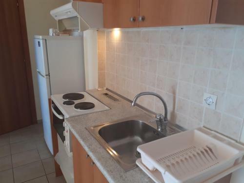 Lemonispanagiotis Apartments