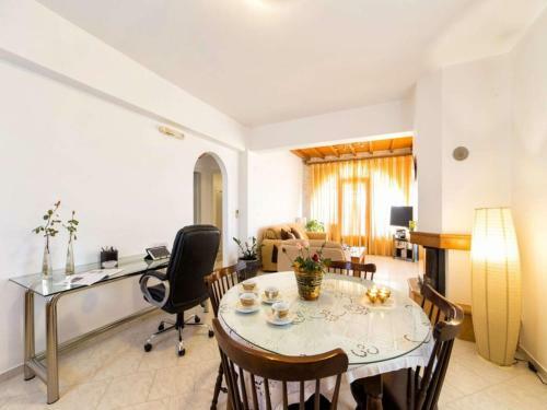 Elegant Villa In Paros With Veranda And Balcony