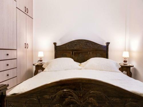 Elegant Villa In Paros With Veranda And Balcony