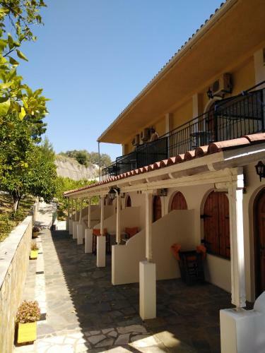 ?otel Della