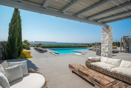 Luxury Paros Villa Superior Villa Private Pool Stunning Interior 7 Bdr Tserdakia