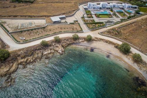 Luxury Paros Villa Superior Villa Private Pool Stunning Interior 7 Bdr Tserdakia