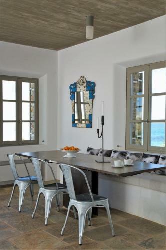 Platinum Paros Villa Villa Duette 6 Bedrooms Beachfront Makria Miti