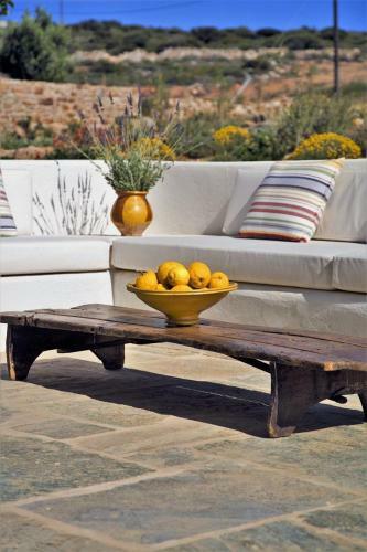 Platinum Paros Villa Villa Duette 6 Bedrooms Beachfront Makria Miti