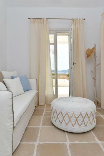 Luxury Paros Villa Villa Aethra Beautiful Serene Glisidia
