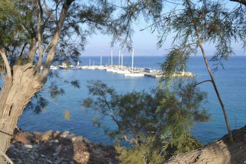 Fairy-tale Seafront Cycladic Home