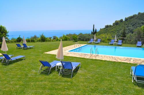 Studio Apartment With Pool Adonis