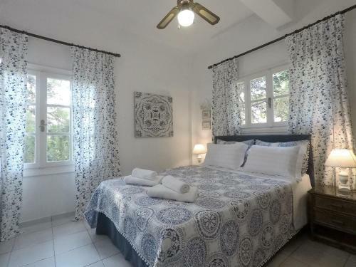 Poros Pine Villa