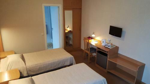 Home Hotel