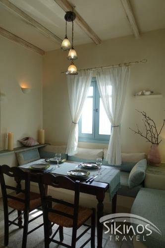 Traditional Apartment In Kastro