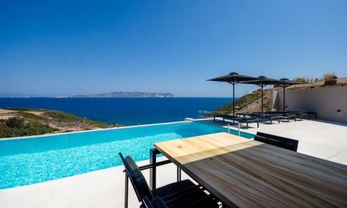 Hotel Milos Cove