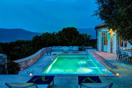 Tselentata Villa Sleeps 4 Pool Air Con Wifi