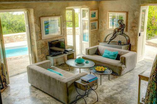 Tselentata Villa Sleeps 4 Pool Air Con Wifi