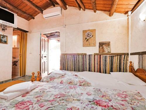 Rustic Holiday Home In Volimes Near Sea Beach