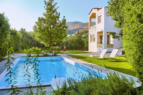Villa Charma - Wonderful Villa With Private Pool And Garden