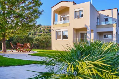 Villa Charma - Wonderful Villa With Private Pool And Garden