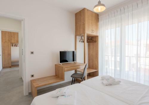 Hostal Costa Vasia Suites And Apartments