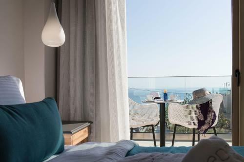 Epos Luxury Beach Hotel / Adults Only 16+