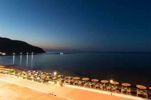 Epos Luxury Beach Hotel / Adults Only 16+