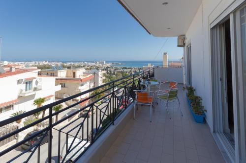 Apartamento Groovy & Cozy Apt With Private Seaview Rooftop Terrace