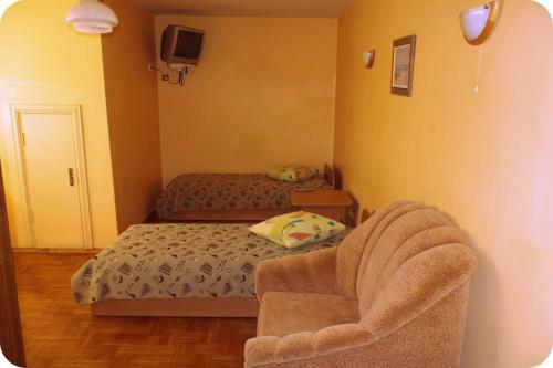 Hostal Turn? Guest House