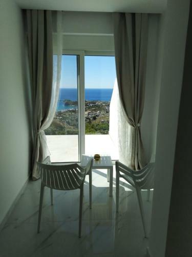 Bouganville Bed & Breakfast Stegna